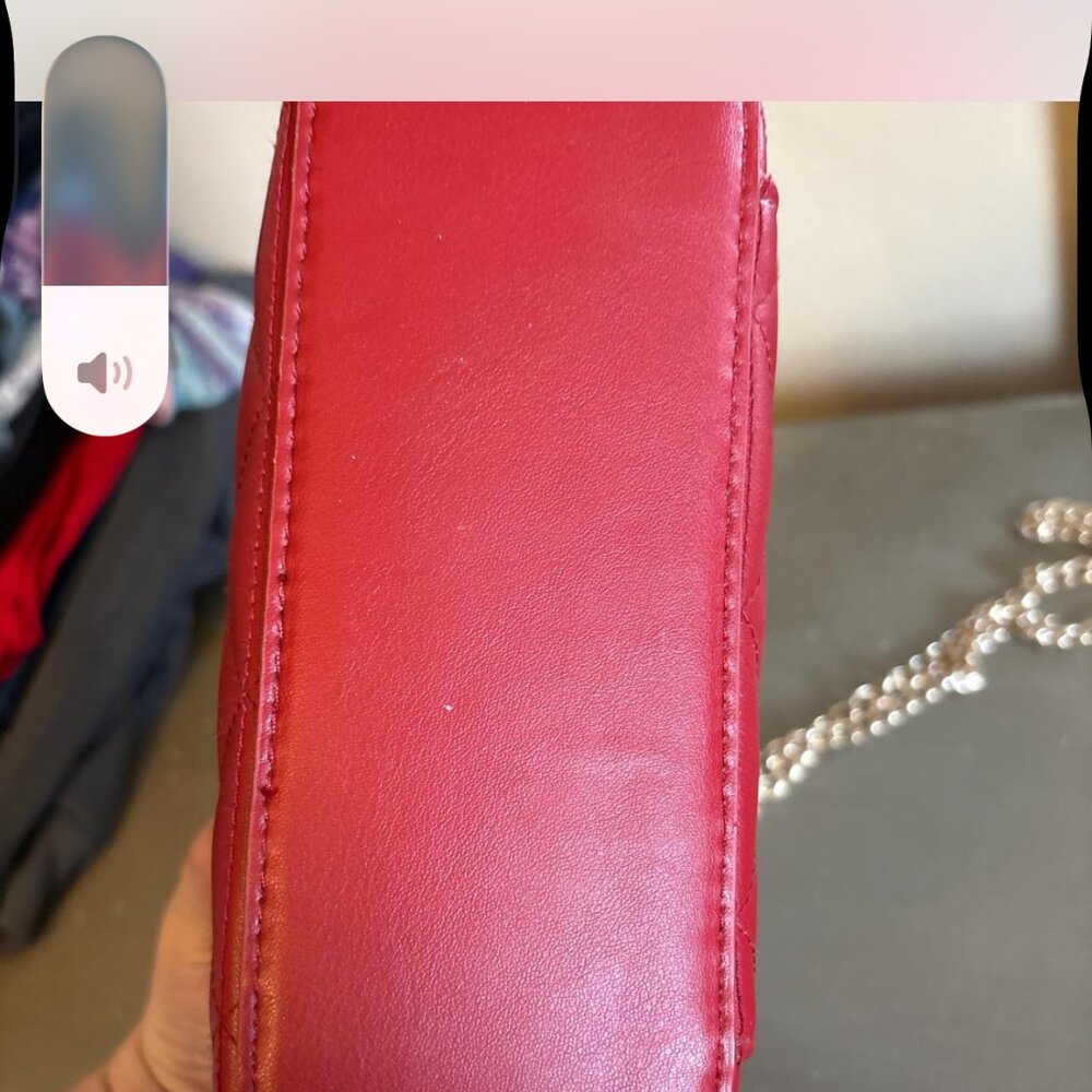 RED QUILTED PURSE WITH HANDLE - Picture 4 of 4